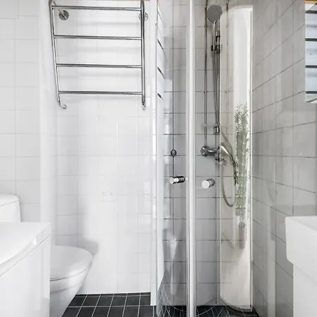 Wehost Modern Scandinavian In Trendy Kallio Helsinki