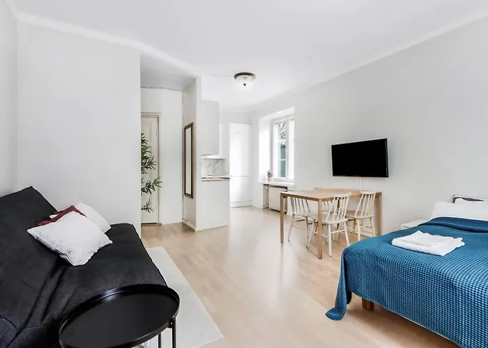 Wehost Modern Scandinavian In Trendy Kallio Apartment Helsinki