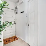 דירה Wehost Modern Scandinavian In Trendy Kallio *